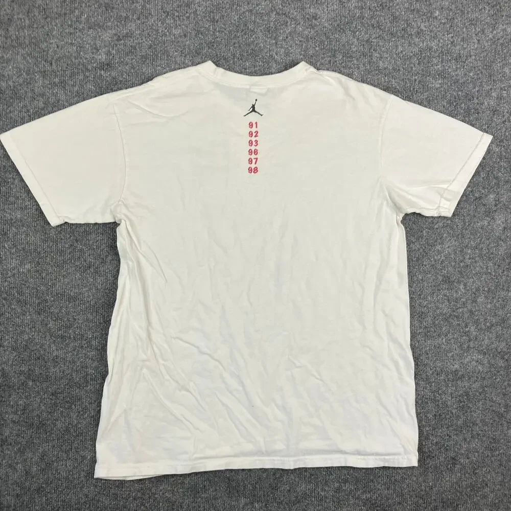 Jordan T-Shirt Mens Size L White Graphic Hand Shoe Rings Basketball‎ Tee Rare